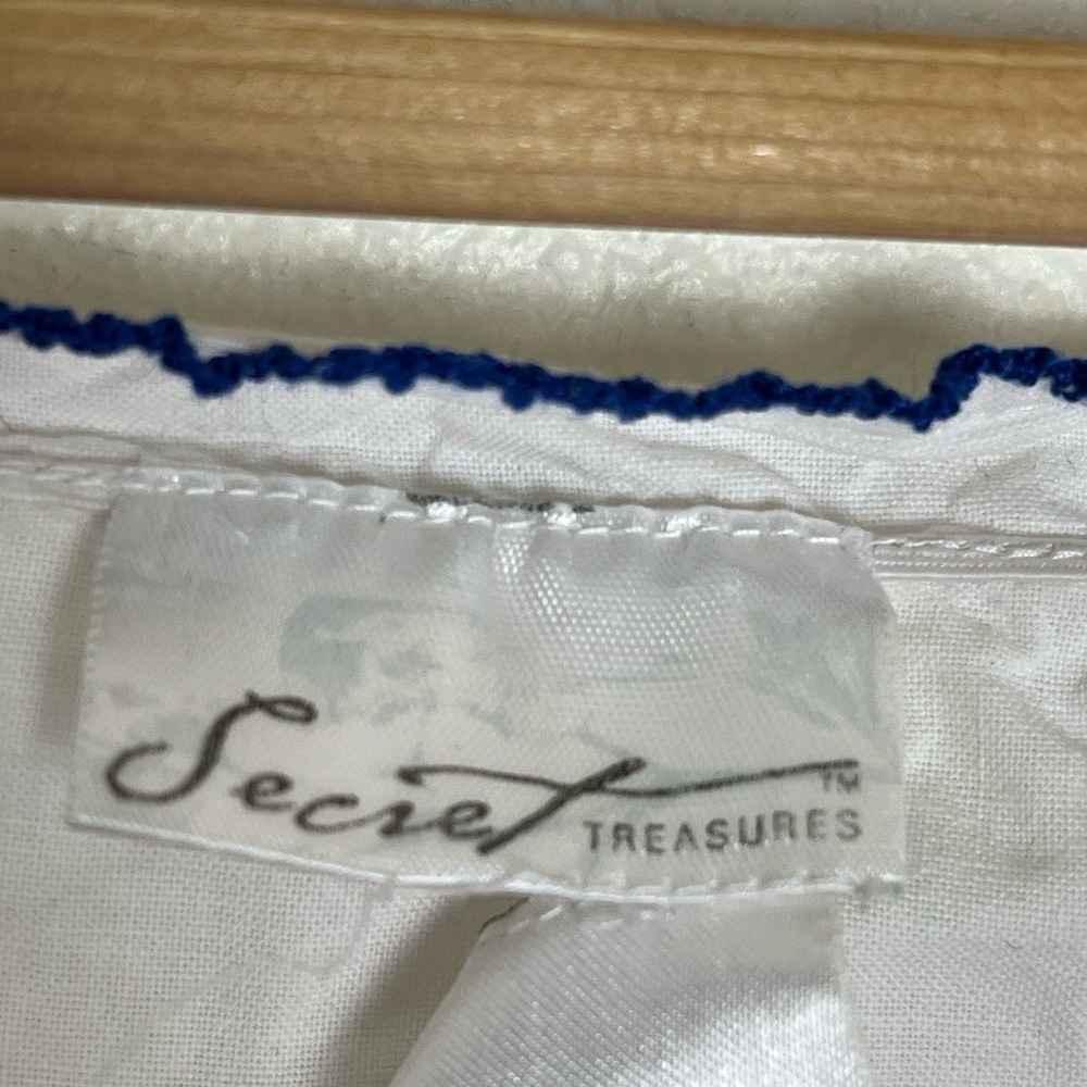 Secret Treasures Womens Camisole Embroidered V-Neck Lace-Up Cottagecore Vintage - Picture 11 of 12